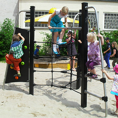 Tripod J3800-M detské ihriská zariadenia pre rovnováhu a lezenie zariadenia pre rovnováhu a lezenie obrázok fotografia