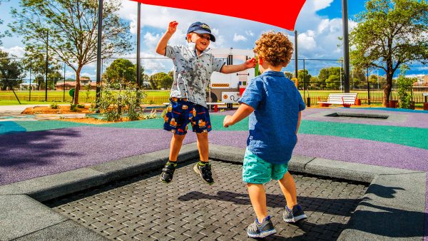 Objavte všetky naše trampolíny