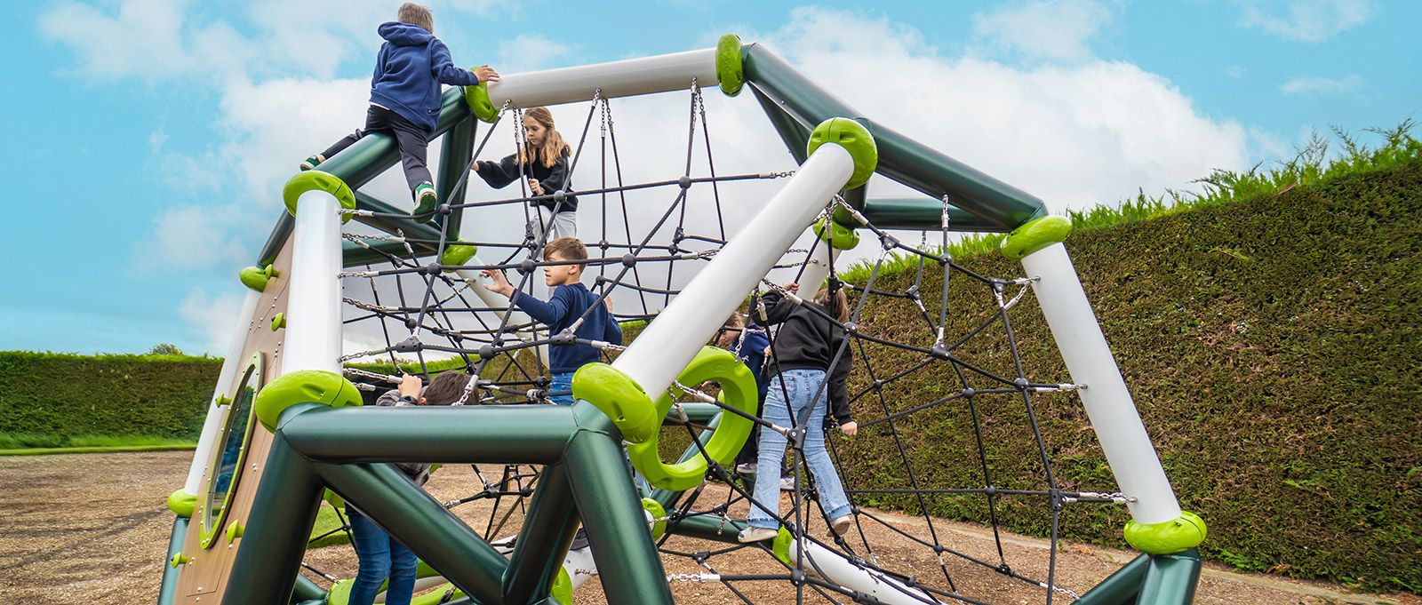 Zariadenia pre rovnováhu a lezenie